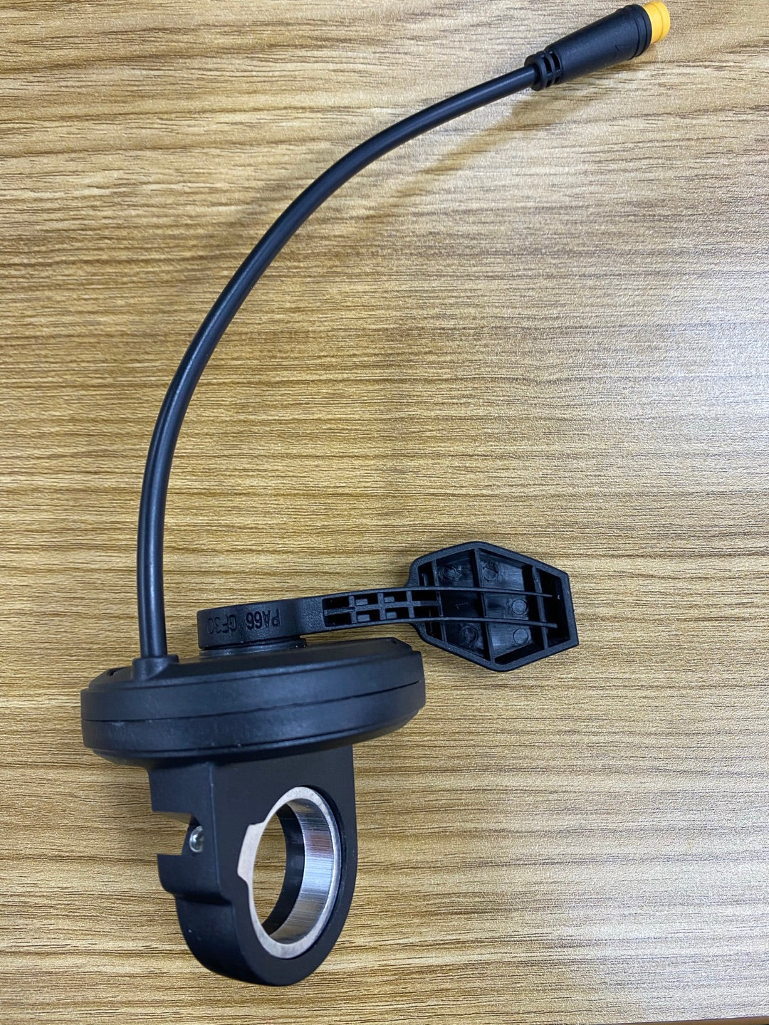 Accelerator + Fixing Screw for M2/R3 - Image 2