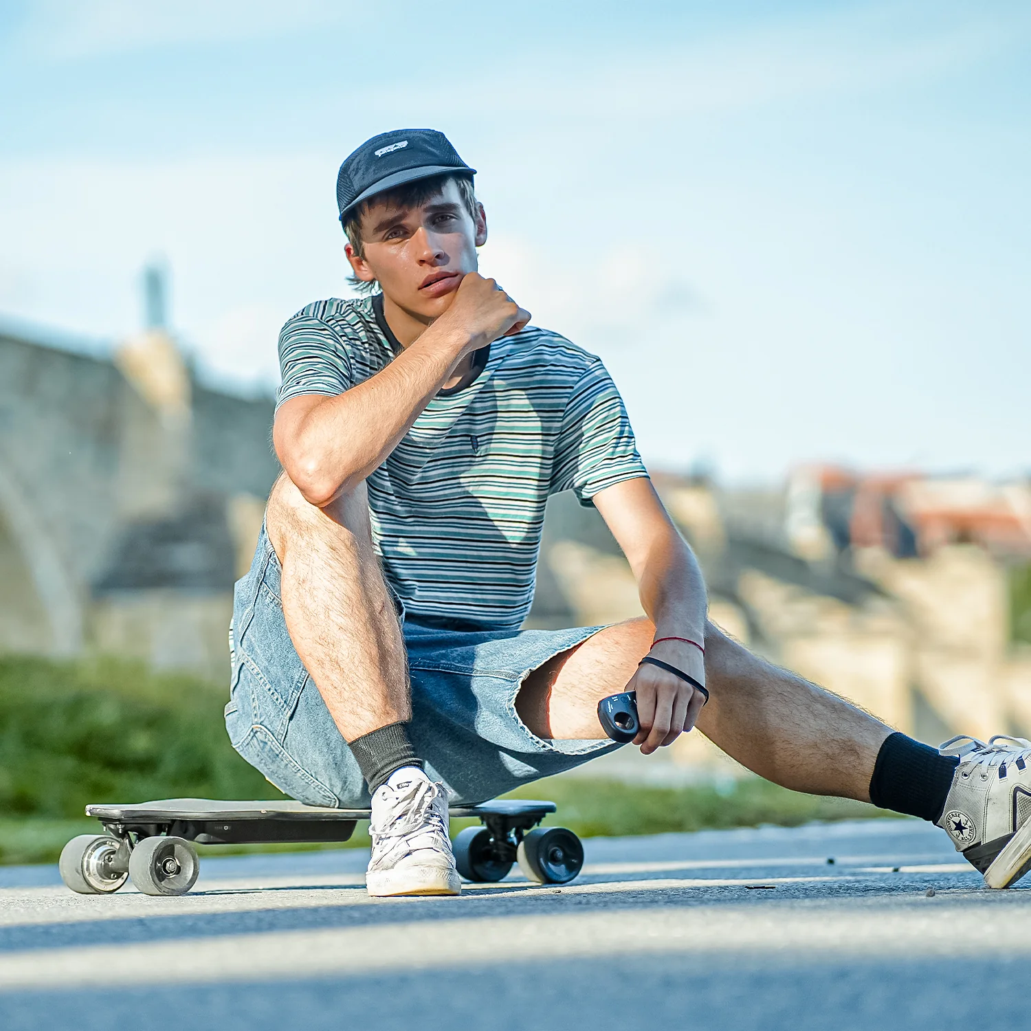 isinwheel® V6 Electric Skateboard with Remote Control - Image 13