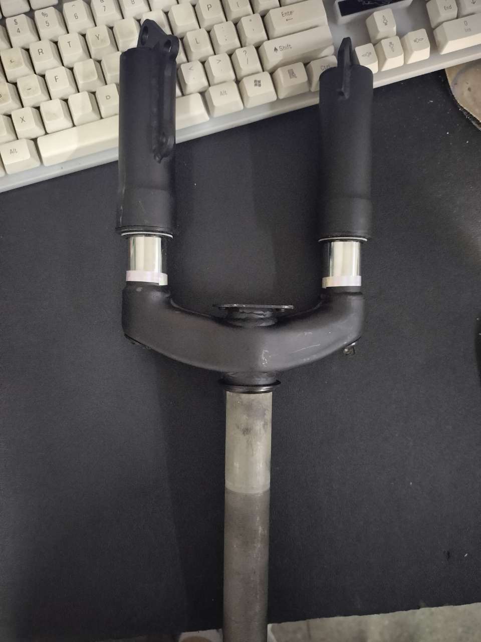 Suspension Fork with Shock Absorber for M2 E-Scooter